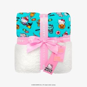 Posh Peanut Posh-O-Ween Hello Kitty® Halloween Luxe Plush Patoo™